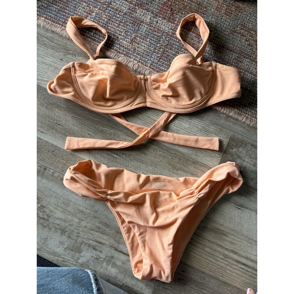 Monday Swim Clovelly M Top S Bottom